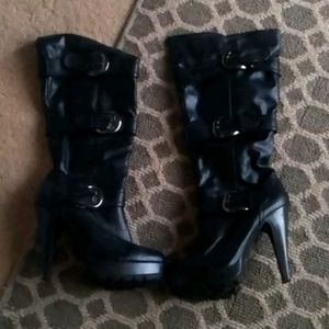 Barely worn black boots
